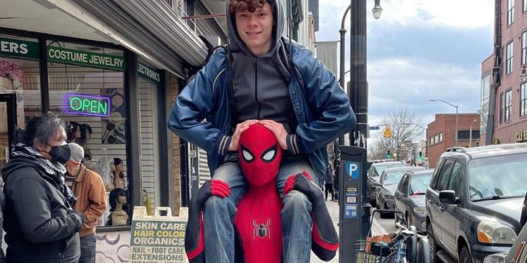 Watch the cut scene of Tom Holland's brother in Spider-Man: No Way Home