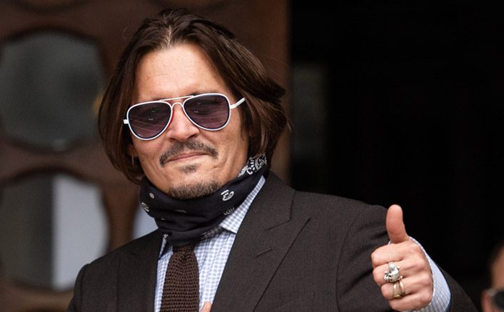 johnny depp shares a heartwarming message amid the holidays ahead of 2021 check out 001