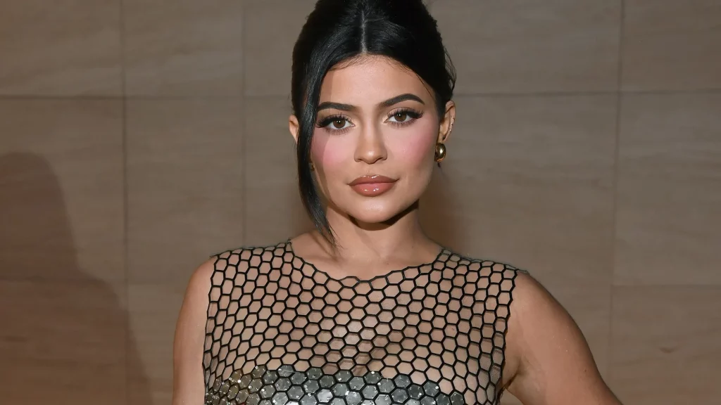 Kylie Jenner Donate One Million Dollars River