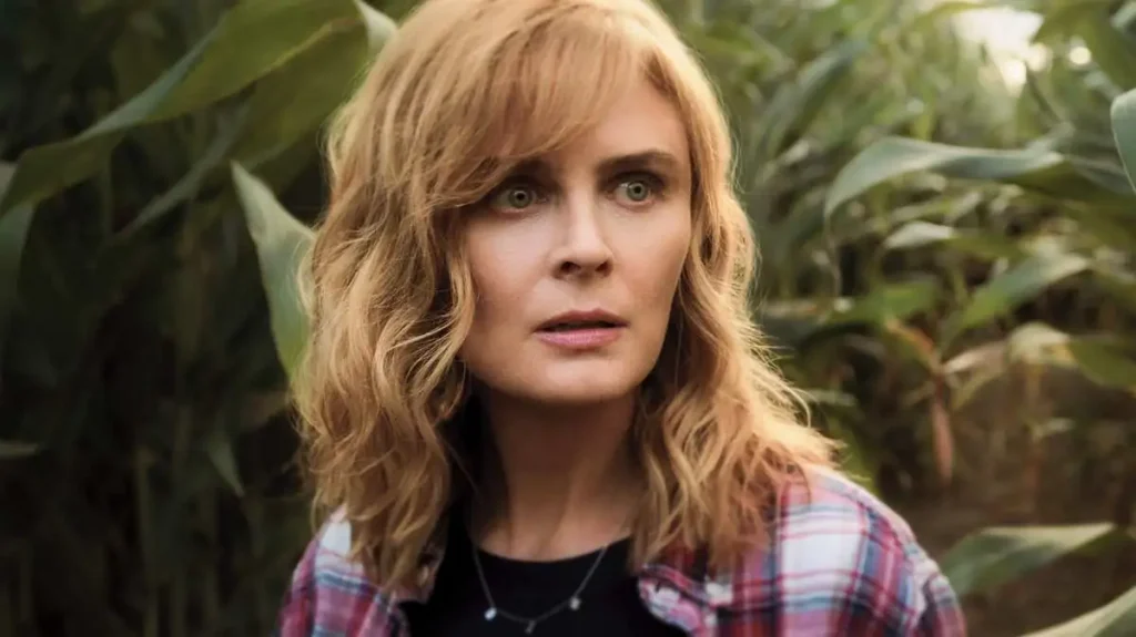 Devil In Ohio Review Emily Deschanel as Dr. Suzanne Mathis