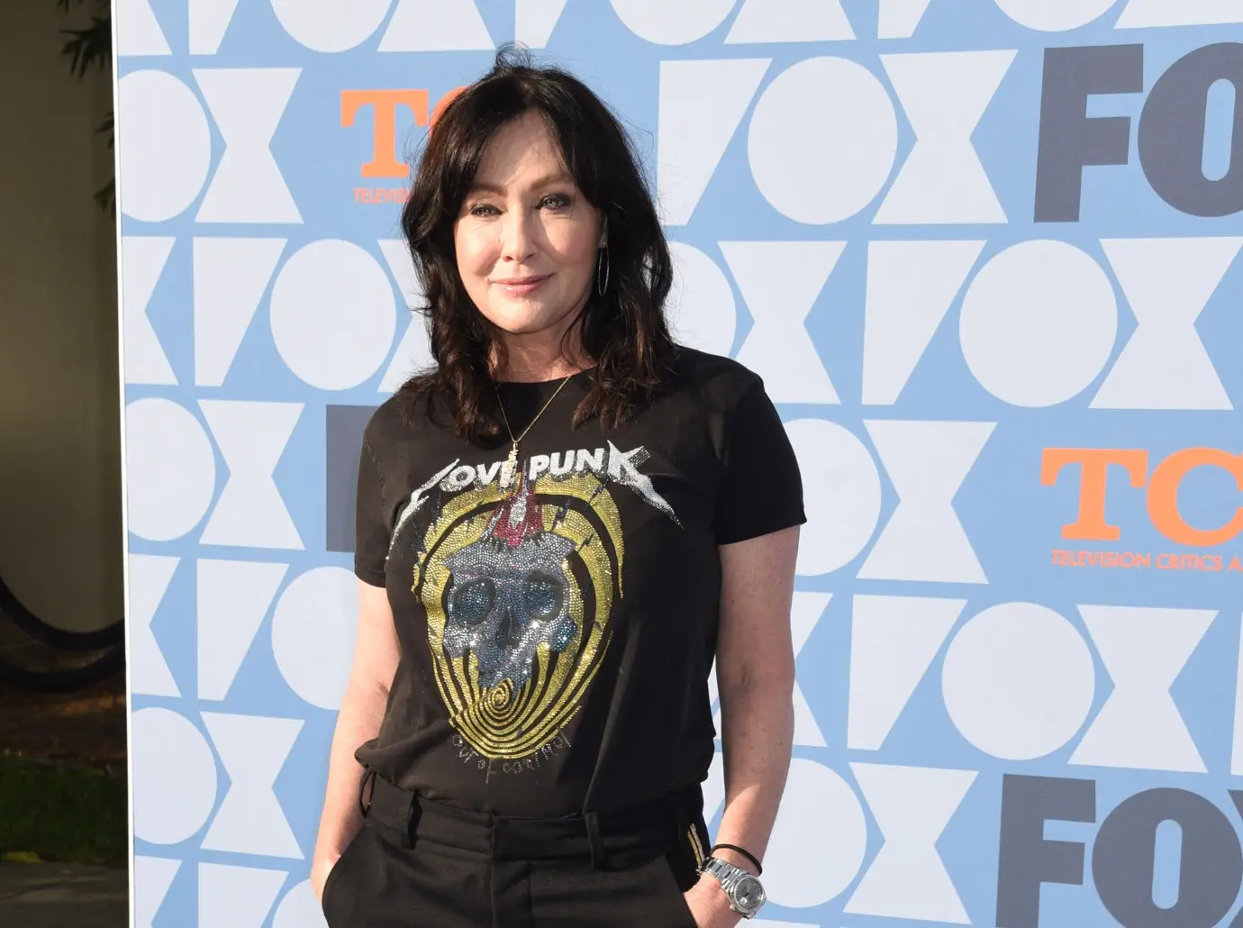 Shannen Doherty's Reflection on a "Turbulent Year" and Embracing Hope