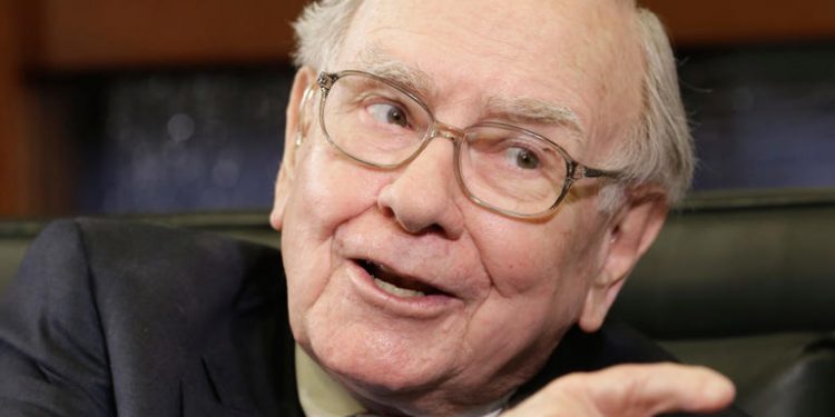 Warren Buffett. AP Images
© AP Images