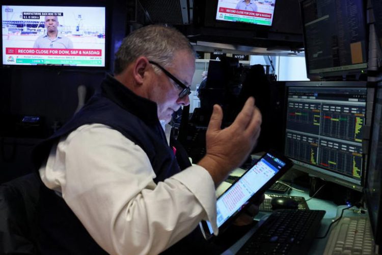 File photo: A trader reacts after the closing bell on the floor at the New York Stock Exchange (NYSE) in New York City, U.S., March 20, 2024. REUTERS/Brendan McDermid/File photo
© Thomson Reuters