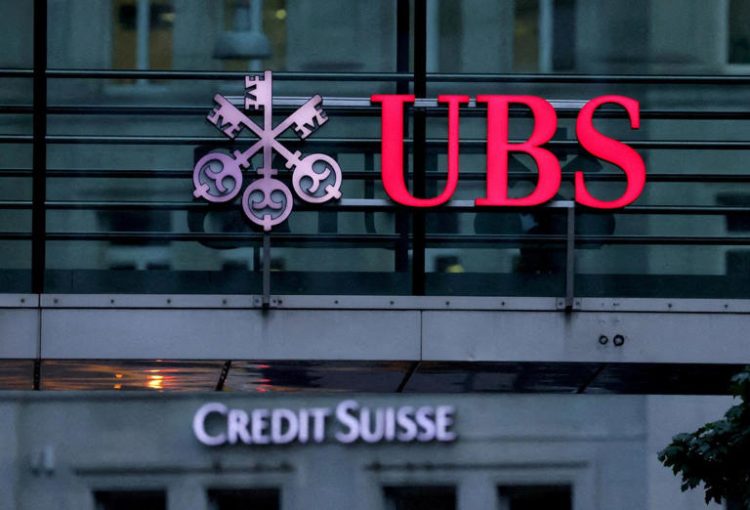UBS’s Swiss Rivals Hope Credit Suisse Hires Will Win Wealthy Clients