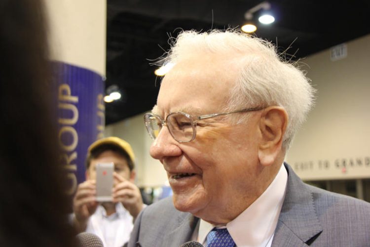 Warren Buffett's Apple Investment: Should You Follow Suit?