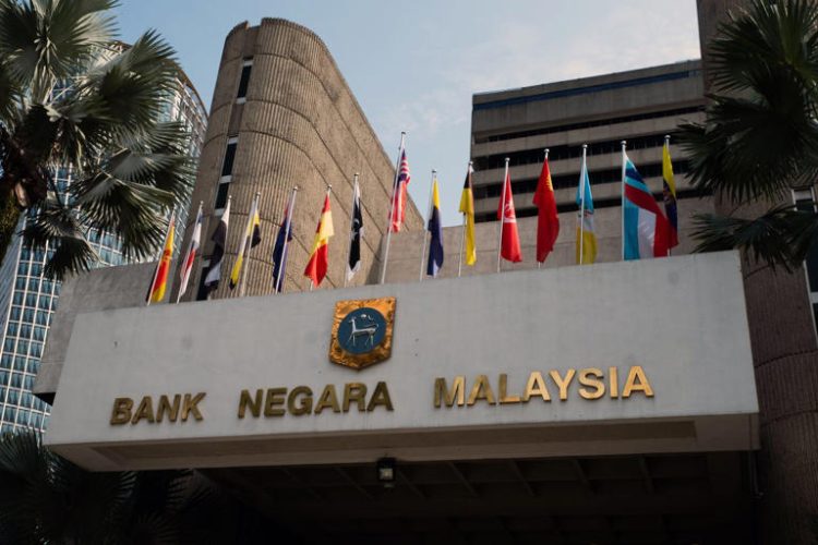 Malaysia Central Bank Keeps Rates Steady, in Line with Expectations