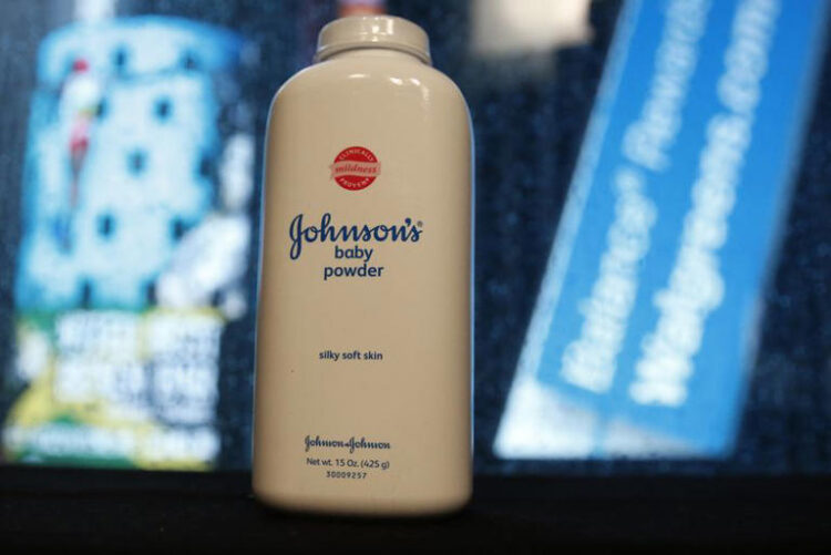 A bottle of Johnson and Johnson Baby Powder is seen in a photo illustration taken in New York, February 24, 2016. REUTERS/Shannon Stapleton/Illustration/File Photo