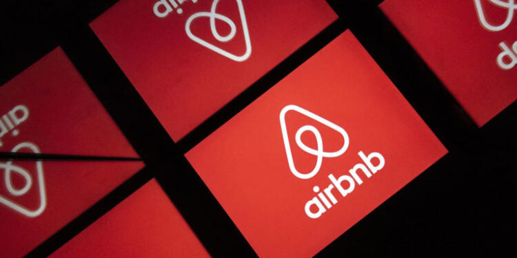 Airbnb’s warning on U.S. demand may ‘further stoke the soft-consumer thesis,’ analyst says