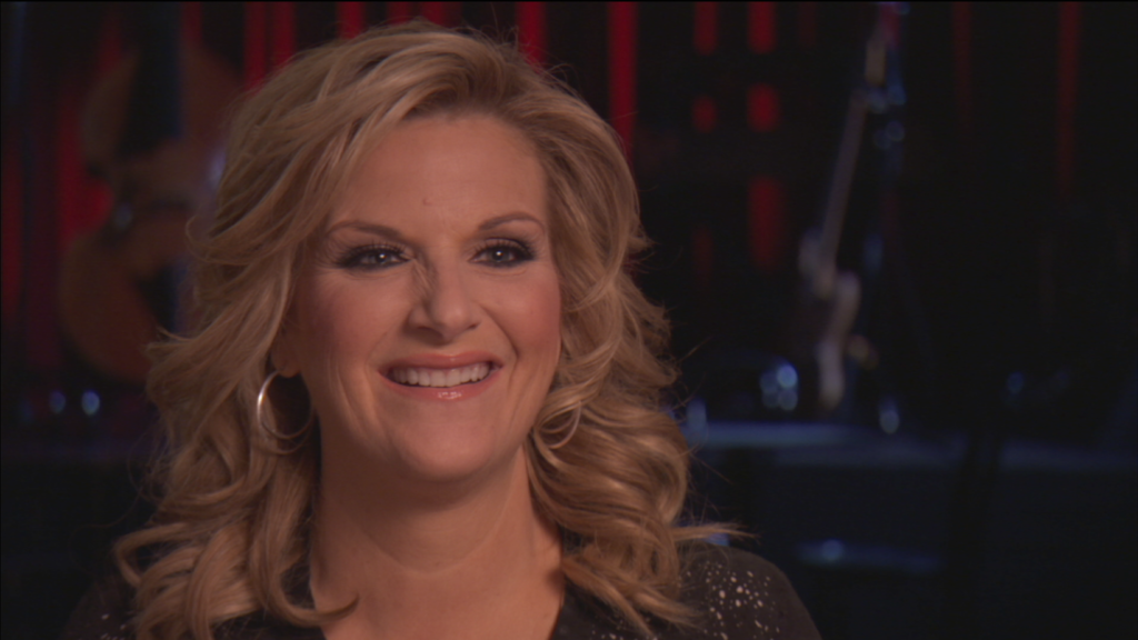 Trisha Yearwood biography portrait